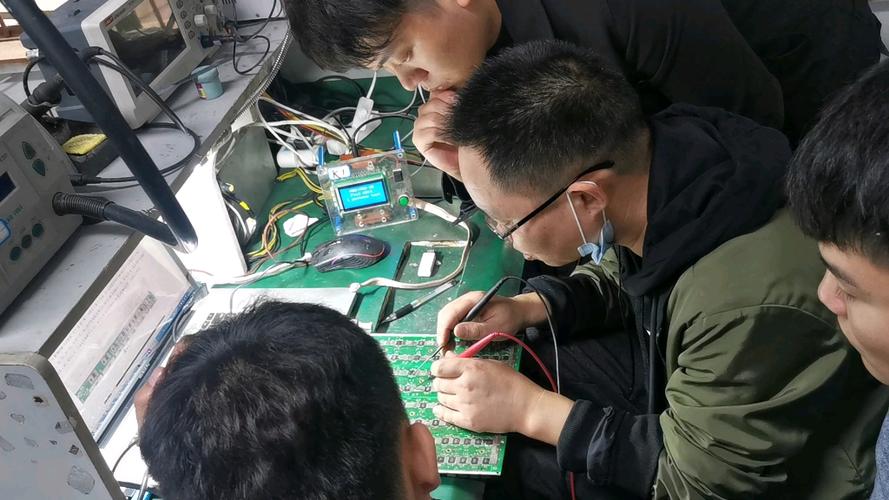 蚂蚁培训学院首期学员毕业，打造行业首批矿机维修生力军