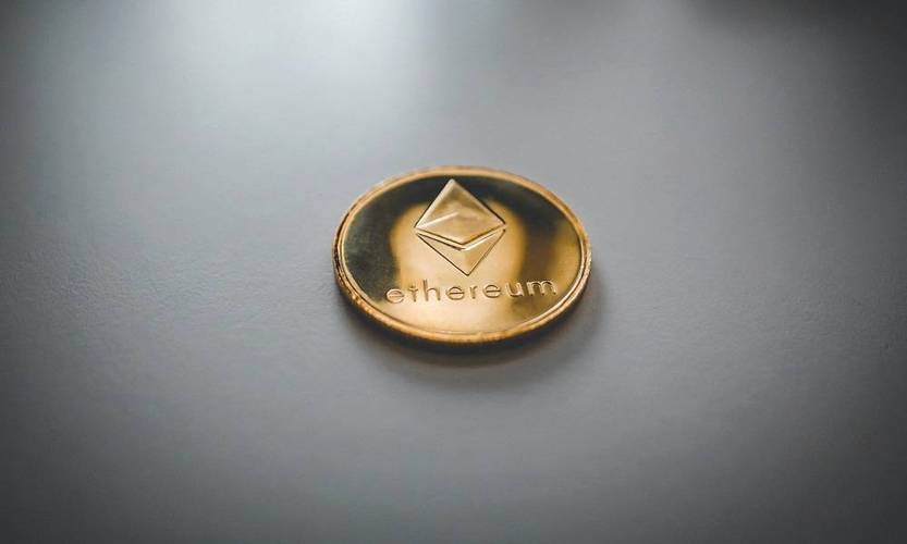 西班牙加密货币公司给西班牙议员空投比特币